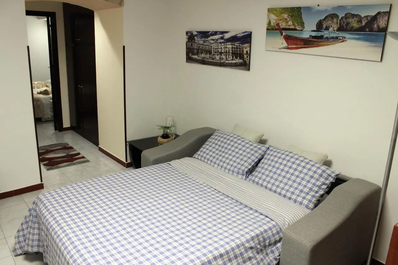 Albergaira Holiday House - Casa Vacanze Palermo Itália