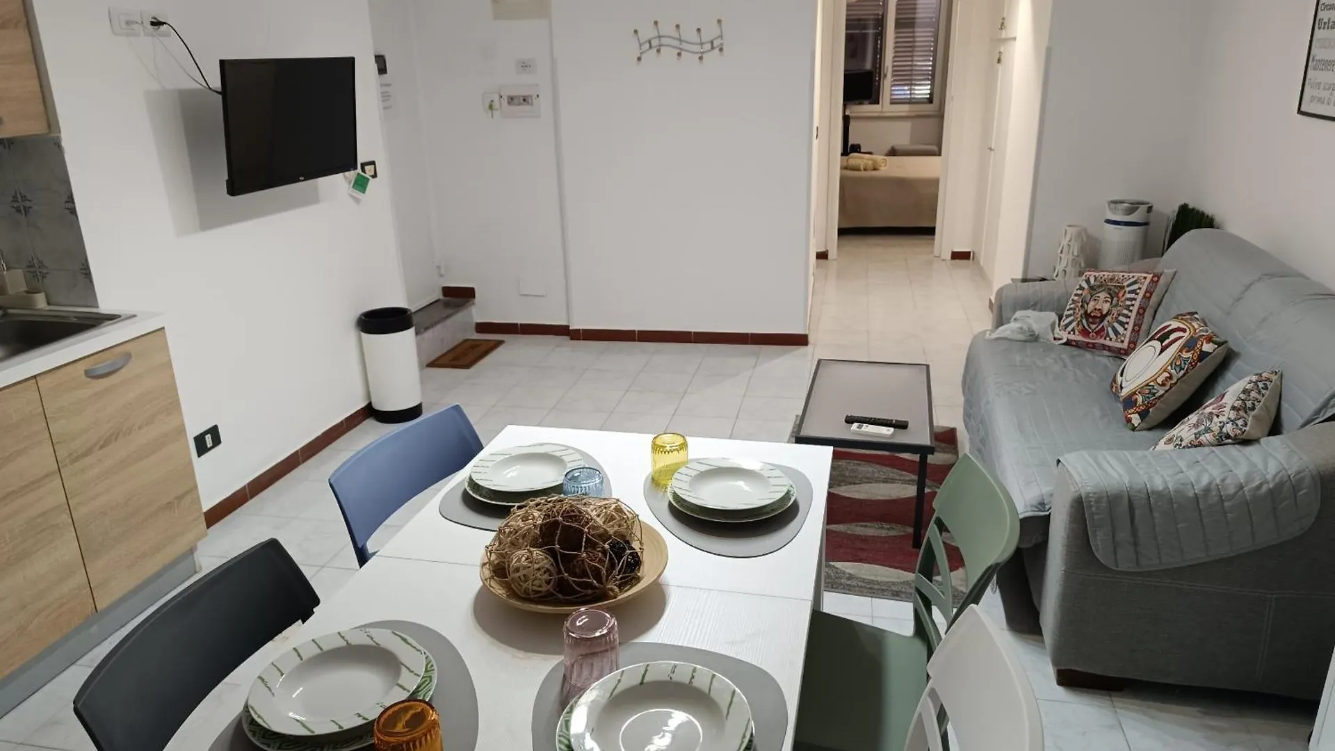 Albergaira Holiday House - Casa Vacanze Palermo